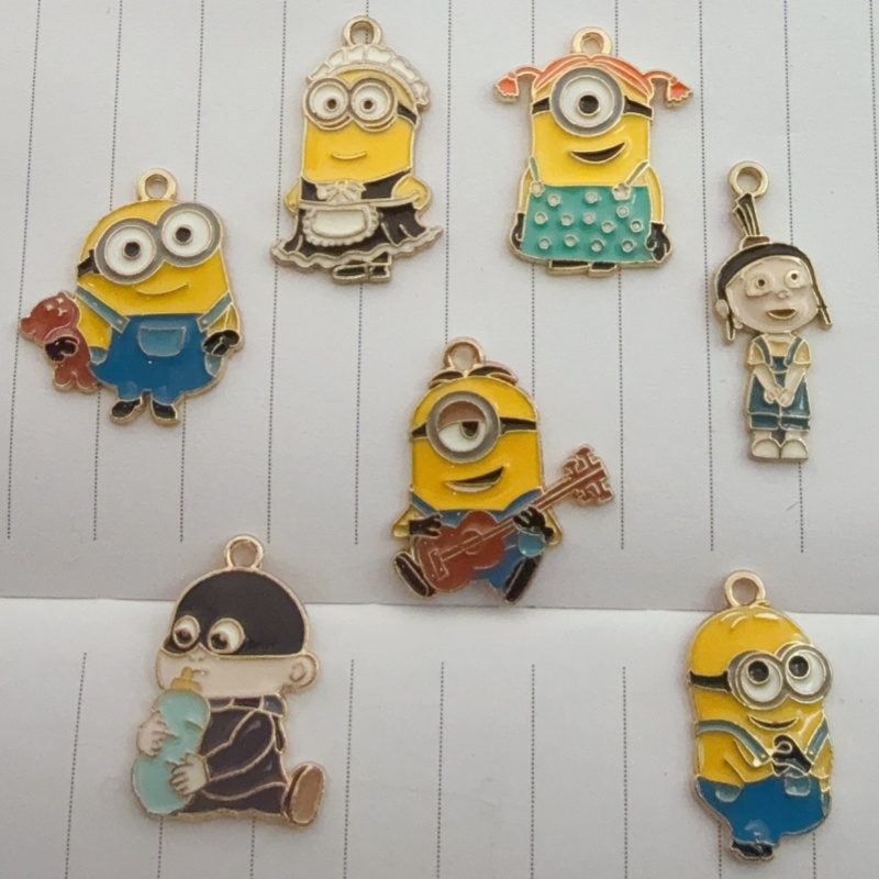 Pendentif en alliage à motif d - Party Games Crazy avis et prix