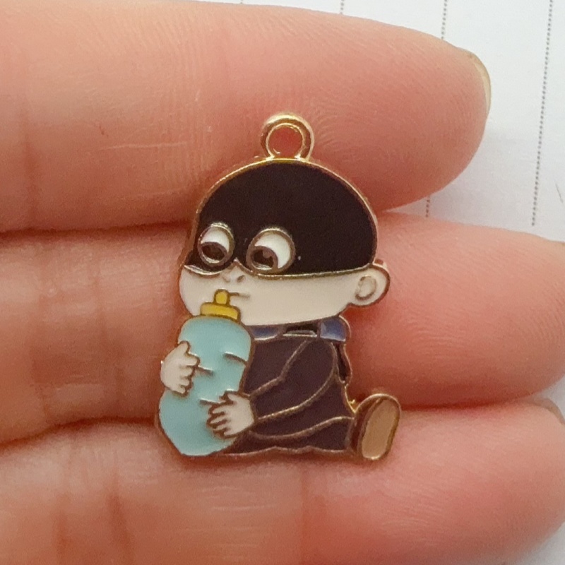 Pendentif en alliage à motif d - Party Games Crazy avis et prix