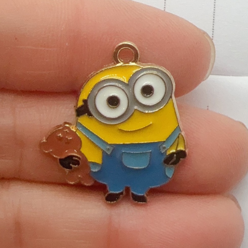 Pendentif en alliage à motif d - Party Games Crazy avis et prix