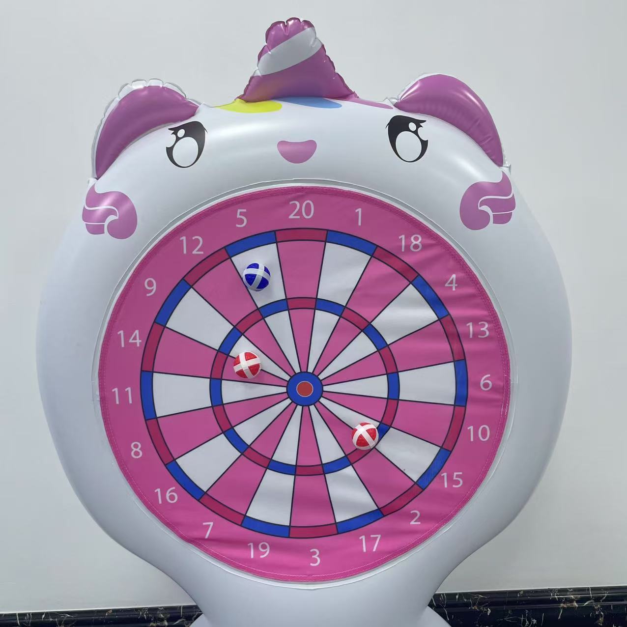 Jeu de lancer licorne gonflabl - Games Garden Party avis et prix